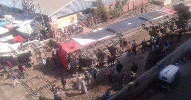 معاينة حادث قطار شربين: عجلتا الجرار خرجتا عن القضبان أثناء تخطى التحويلة