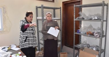 بالصور ..محافظ البحيرة تتفقد صيدلية علاج الغير قادرين بدمنهور
