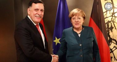 ميركل تؤكد للسراج استعداد بلادها لتقديم كافة المساعدات الممكنة للنهوض بليبيا