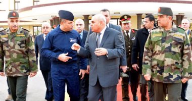 وزير الدفاع يعود لأرض الوطن بعد زيارة رسمية للمجر
