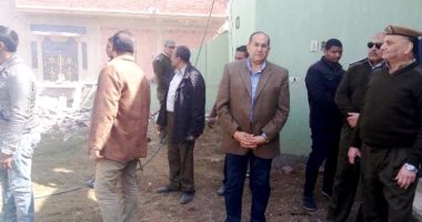 بالصور .. محافظ سوهاج يحيل مسئولى 4 وحدات محلية للتحقيق لتقصيرهم فى العمل