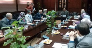 رئيس جامعة المنوفية يترأس فاعليات جلسة مجلس معهد الكبد القومى