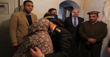 وزير الداخلية يسدد ديون سيدة اقترضت لتدبير نفقات نجلتها بالشرقية