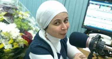 رئيس راديو مصر: نسرين عكاشة لم تظهر بسبب مرضها.. والمذيعة: أنا زى القرد