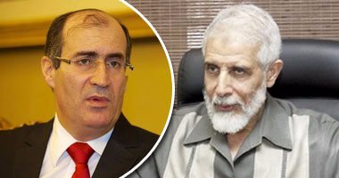 الجماعة والمرشد "حب فى الزنزانة".. تصدع جديد داخل الإخوان والهاربون يطالبون بتدخل "بديع".. جمال حشمت يدعوه لاختيار مندوبين لإنهاء النزاع.. الشباب يوصون بمحاسبة القيادات وضبط الخطاب.. وخبراء: خطوة فاشلة