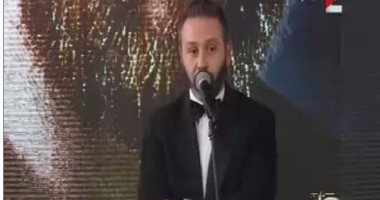 حازم إمام مرحباً بـ"ميسى": "أعظم لاعب فى العالم منور مصر"