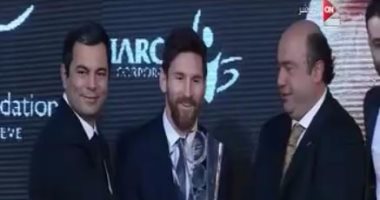 تكريم ميسى خلال حفل "عالم خالٍ من فيروس سى"