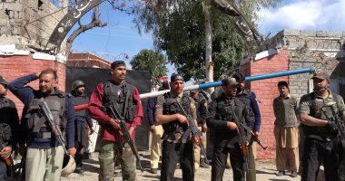 بالصور.. مقتل وإصابة 16 شخصا فى 3 انفجارات بمنطقة "تشارسادا" الباكستانية