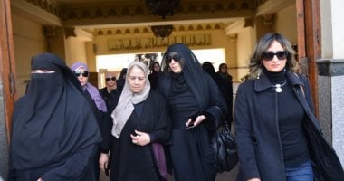 نجوم الفن يشيعون جنازة صلاح رشوان من مسجد الصديق بمساكن شيراتون 