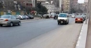 ميكروباصات تسير عكس الاتجاه بشارع جسر السويس 