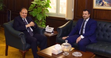 محافظ اﻹسكندرية يستقبل قنصل اليونان لتعزيز العلاقات فى الاستثمار والسياحة