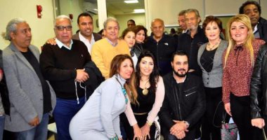 وفد من فنانى مهرجان أسوان فى زيارة لمعهد مجدى يعقوب