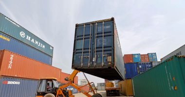 الصادرات غير البترولية ترفع اسم مصر عالميا رغم جائحة كورونا.. ارتفعت 6% بـ 7.4مليار دولار خلال الربع الأول من 2021 .. 22% نسبة ارتفاع الصادرات الكيماوية و30% الهندسية و2.7 مليون طن ارتفاعا فى الزراعية