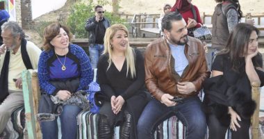 جولة نيلية لضيوف مهرجان أسوان.. وإلهام شاهين: هى دى مصر 