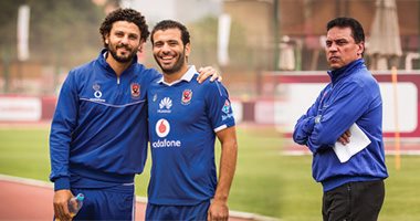 "بحبك ياصاحبى".. قصة إمبراطورية الوفاء بين متعب وغالى تخطف قلوب الملايين.. هدف جلاد الحراس يقدم درسا جديدا فى الملاعب.. الجماهير تطالب بالإبقاء على الثنائى.. ووكيل أعمالهما: عدم توثيق العقود لا يعنى الرحيل