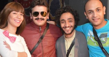 نجوم مسرح مصر ينشرون كواليس العرض الأول بالكويت على "إنستجرام"