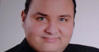 بالصور.. مأساة مهندس بالشرقية داهمه المرض ويعجز عن تكاليف العلاج
