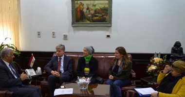 رئيس جامعة الإسكندرية يستقبل وفد الهيئة الألمانية لبحث التبادل العلمى