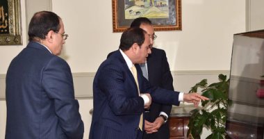 بالفيديو.. وزير الإسكان للسيسي: انتهاء المعالجة الثنائية لمحطتى كيما أسوان نهاية مارس