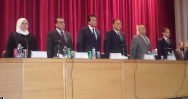 بالصور.. وزير التعليم العالى لطلاب العريش: جامعات مصر كلها مفتوحة أمامكم