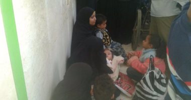 بالفيديو.. معاناة أهالى الداخلة بالوادى الجديد من إجراءات القومسيون الطبى