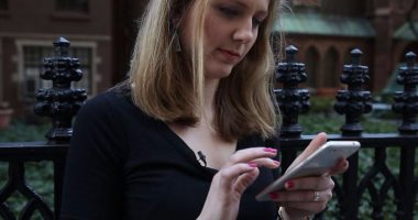 جوجل تنافس أبل iMessage بتطوير نظام الرسائل النصية