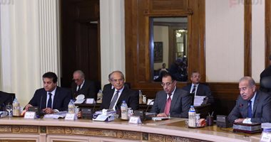 تعليمات مشددة من رئيس الوزراء للمحافظين بالتواصل المباشر مع المواطنين