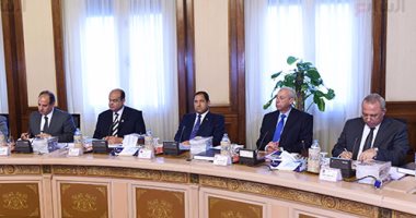 بالصور.. بدء اجتماع مجلس المحافظين برئاسة شريف إسماعيل لمتابعة ملف الأسعار