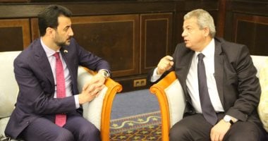 وزير الشباب والرياضة يلتقى نظيره العراقى بشرم الشيخ لبحث سبل التعاون