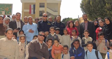 بالصور.. الحماية المدنية بالأقصر تحتفل بيومها العالمى وسط أطفال المدارس