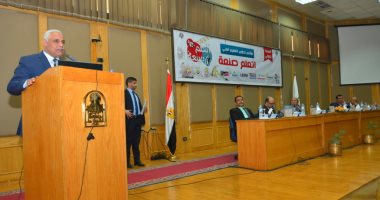 بالفيديو..رئيس جامعة أسيوط بمؤتمر "اتعلم صنعة": التعليم الفنى هو المستقبل الحقيقى لمصر 