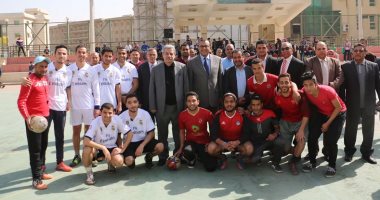 رئيس جامعة بنى سويف يفتتح مهرجان الأنشطة الطلابية الثالث 