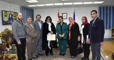 الفنانة سهير المرشدى تزور محافظ البحيرة لتهنئتها بمنصبها الجديد