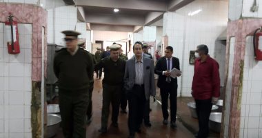 بالفيديو والصور.. مساعد وزير الداخلية لوسط الصعيد يتفقد إدارة قوات أمن أسيوط
