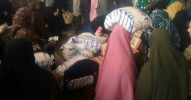 رئيس مدينة الشهداء يطلق حملات لتوزيع السلع المخفضة وتمهيد الطرق