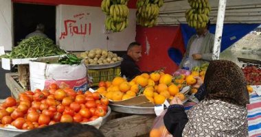 بالصور.. افتتاح 11 منفذا لبيع السلع الغذائية بأسعار مخفضة بدمنهور