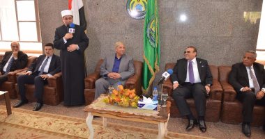 بالصور.. وفد من "تضامن البرلمان" يزور الأسر القبطية المنتقلة من العريش للاسماعيلية