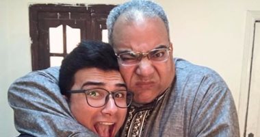 بالفيديو.. بيومى فؤاد يتبرأ من صفحاته الوهمية على "فيس بوك"