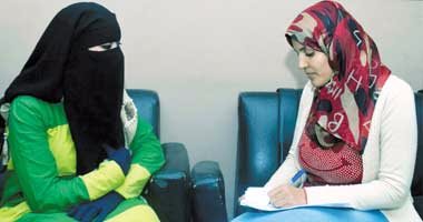"اليوم السابع" تكشف مافيا مأذون «بير السلم».. سماسرة ينتحلون صفة مأذونين للتجارة بأجساد النساء.. تزوير عقود الطلاق للحصول على المعاش وتسهيل بيع القاصرات والدعارة تحت مسميات زواج المتعة واليوم الواحد
