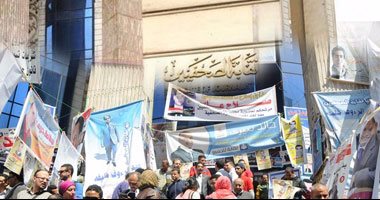 "الصحفيين" تقيم سرادق بـ"عبد الخالق ثروت" استعدادا لانتخابات التجديد النصفى