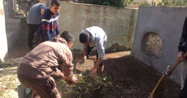 بالفيديو والصور.. حملة شبابية تطوعية للارتقاء بمستوى النظافة بدمياط