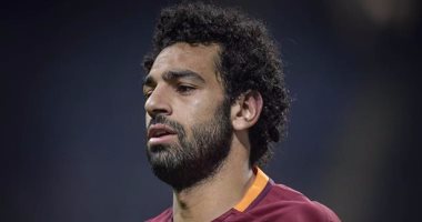 محمد صلاح يغادر معسكر المنتخب لحضور جنازة والد زوجته ويعود غدا
