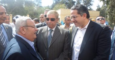 بالصور.. وزير الآثار ومحافظ الإسماعيلية يصلان المحافظة لحضور حفل بالمتحف