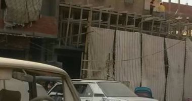 قارئ يشكو البناء المخالف بشارع ترعة الخشاب فى المعصرة 