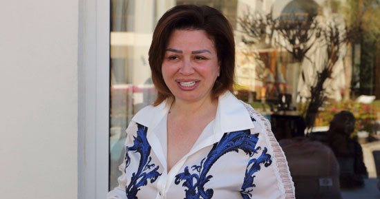 إلهام شاهين بعد حصولها على أحسن ممثلة بكازان الدولى: هذا هدف "يوم للستات"
