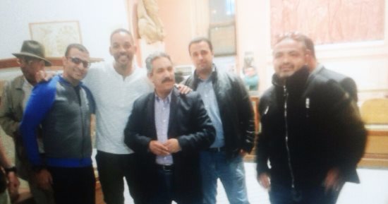 ويل سميث يبدأ جولته فى المتحف المصرى
