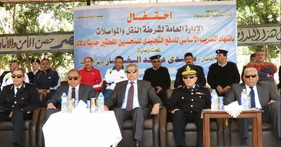 بالصور.. عروض قتالية لجنود الشرطة فى التصدي للجريمة والخارجين عن القانون