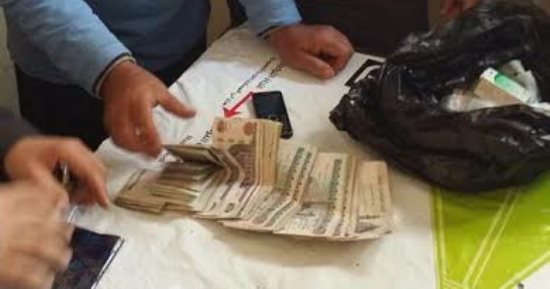 طاقم إسعاف بكفر الشيخ يسلم 7885 جنيه عثر عليهم بحوزة شخص لقى مصرعه