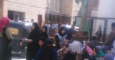 شكوى من تأخر الأطباء بمستشفى الزرقا المركزى فى محافظة دمياط