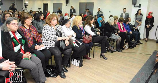 السفير الفلسطينى بالقاهرة: المرأة العربية تدفع ثمن الحروب بالمجتمع العربى